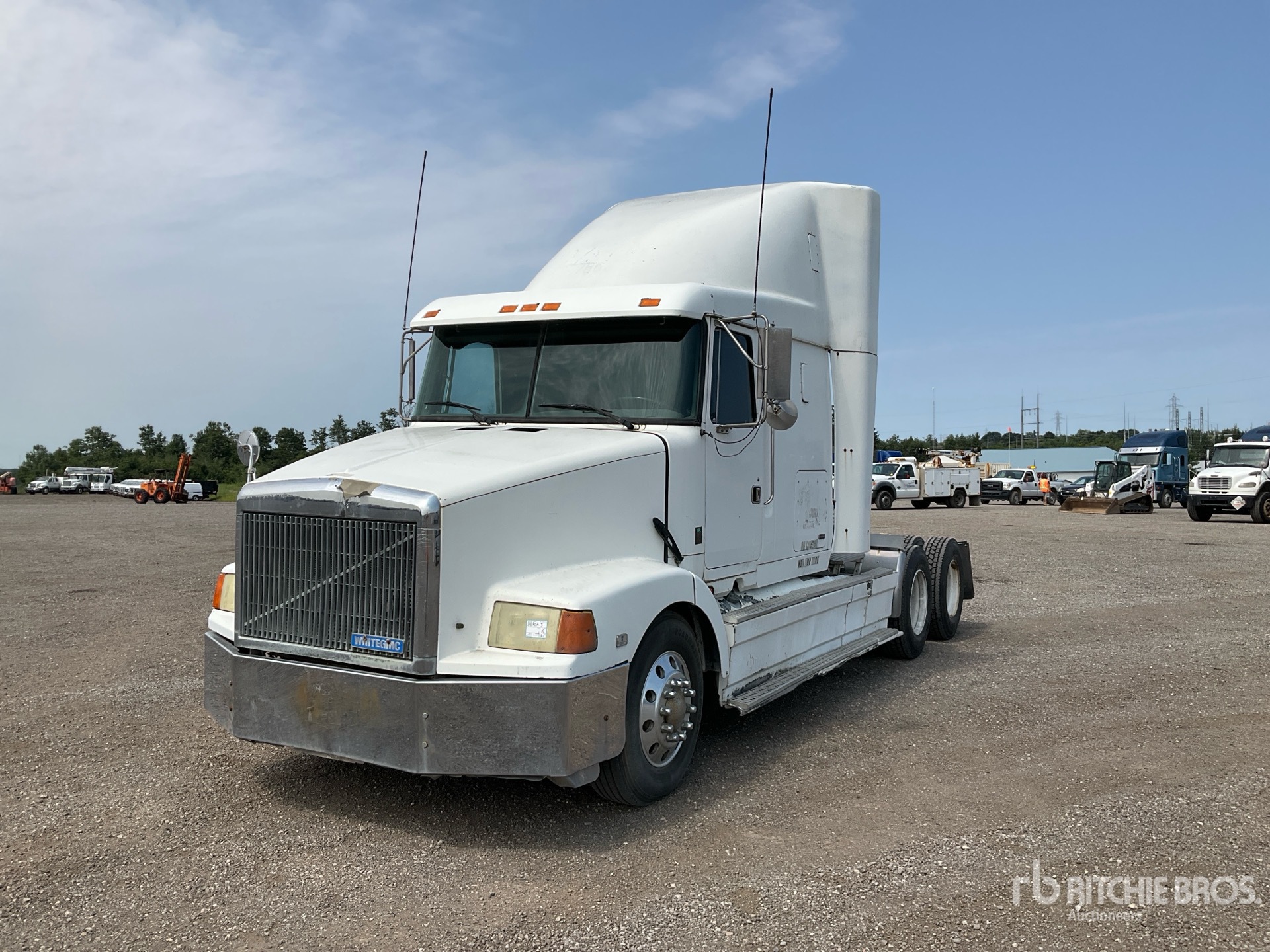 1995 Volvo WG 6x4 T/A Sleeper Truck Tractor