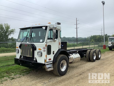 2026 Peterbilt 520 6x4 を見 Cab and Chassis (Unused)