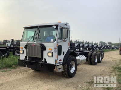 2026 Peterbilt 520 6x4 Cabine et châssis (Unused)