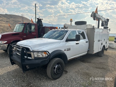 2015 Ram 5500 4x4 Crew Cab Utility Truck