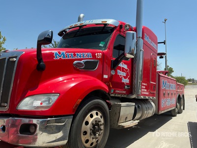 2016 Peterbilt 579 Tow Truck