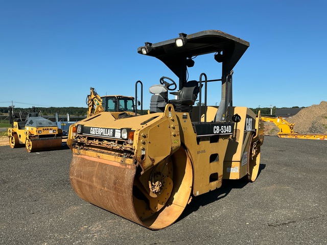 2005 Cat CB-534D Double Drum Roller
