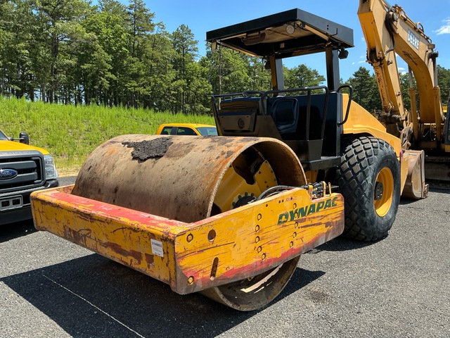 2008 Dynapac CA362D Smooth Drum Compactor (Inoperable)