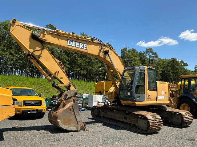 2005 John Deere 225C LC Tracked Excavator (Inoperable)
