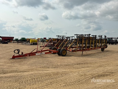 1982 Morris 67 ft Harrow