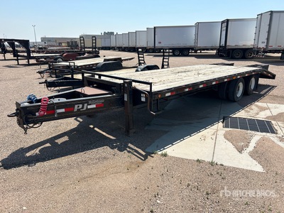 2013 PJ Trailers 25 ft T/A Plant Trailer