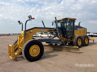 2015 John Deere 772GP AWD Motor Grader