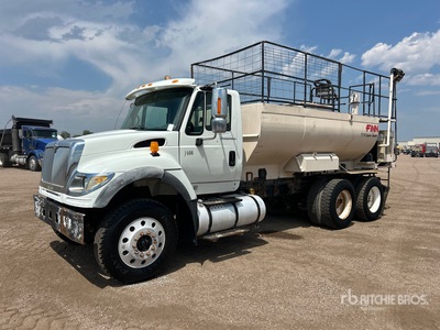 2007 International 7600 SFA 6x4 Sembradora hidraulica