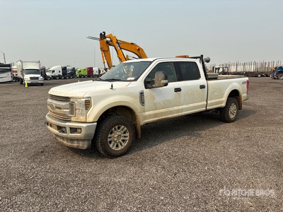2019 Ford F-250 XLT 4x4 Crew Cab Pickup