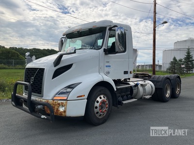 2020 Volvo VNR64T300 6x4 T/A Day Cab Truck Tractor