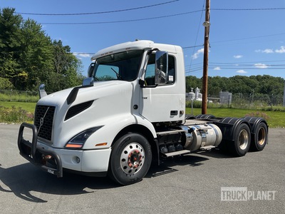 2020 Volvo VNR64T300 6x4 T/A Day Cab Truck Tractor
