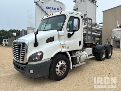 2018 Freightliner CA113DC 6x4 T/A Day Cab Truck Tractor