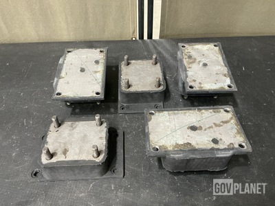 (160) H. A. King 7122 Resilient Mounts