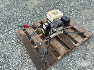 2015 Ground Hog C-71-5H Power Auger