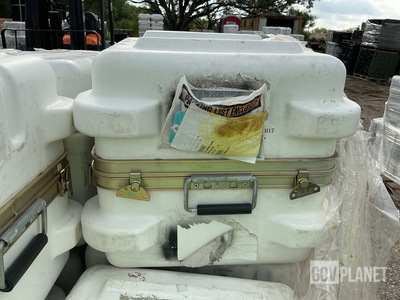 (19) Storage Cases