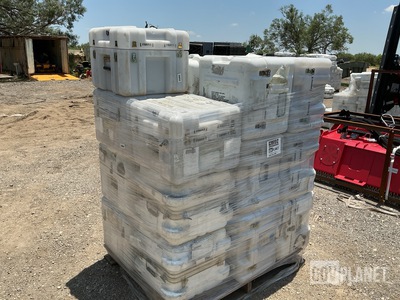(19) Storage Cases