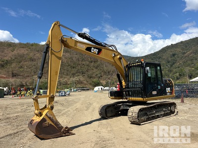 Cat 313D2 Excavatrice sur chenilles