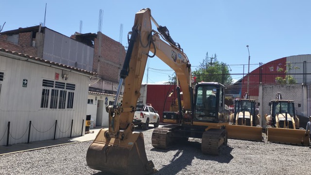 2020 Cat 318D2L Tracked Excavator