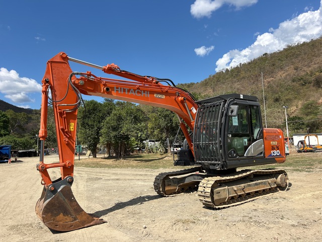 2020 Hitachi ZX130-6 Tracked Excavator
