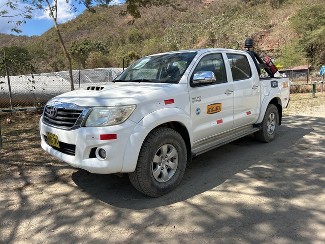 2015 Toyota Hilux 4x4 Crew Cab Pickup
