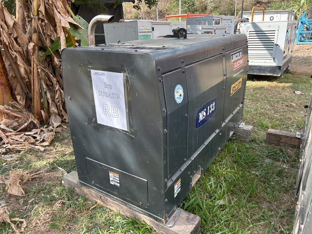 2019 Lincoln Electric Dual Maverick 450 450 A Skid-Mounted Electric Welder