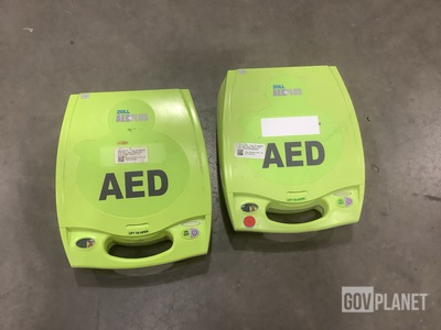 (13) Zoll AED Plus Defibrillators