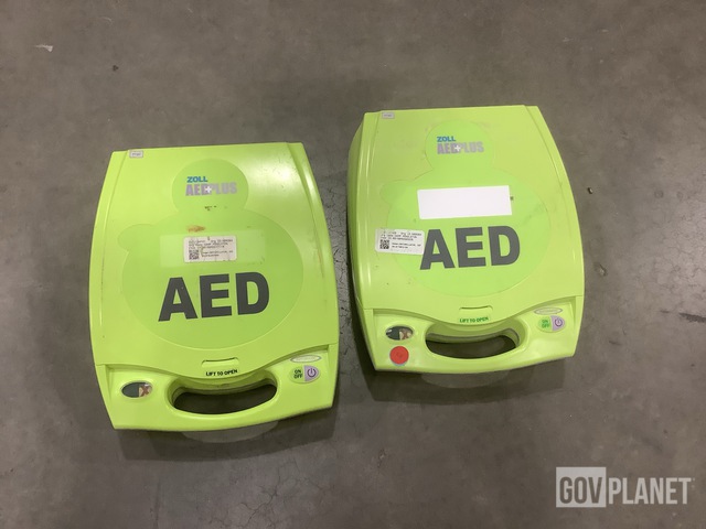 (13) Zoll AED Plus Defibrillators