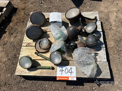 Quantity of Tractor Front Lights