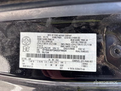 2019 Ford F-350 XLT 4x4 Camion de service