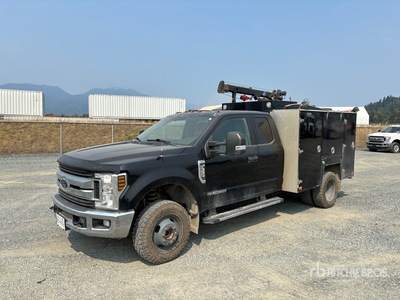 2019 Ford F-350 XLT 4x4 Service Truck