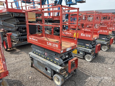 2014 Skyjack SJIII3219 Electric 19 ft Scissor Lift