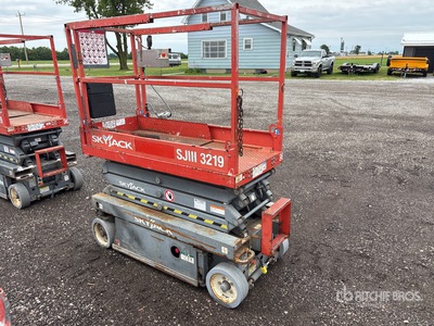 2014 Skyjack SJIII3219 Electric Scissor Lift