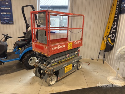 2013 Skyjack SJIII3219 Electric Scissor Lift
