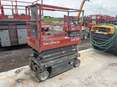 2013 Skyjack SJIII3219 Electric Scissor Lift