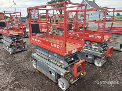 2013 Skyjack SJIII3219 Electric Scissor Lift