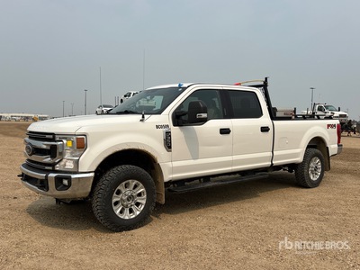 2021 Ford F-350 XLT 4x4 Crew Cab Pickup