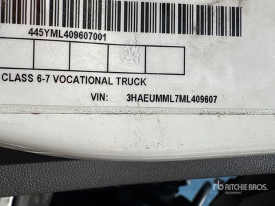 2021 International MV607 4x2 Moving Van Truck
