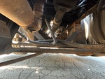 4 dessous de caisse - Camion with Essieu relevé non moteur (1)