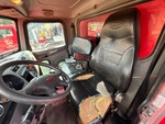 Cab with Seats/armrests