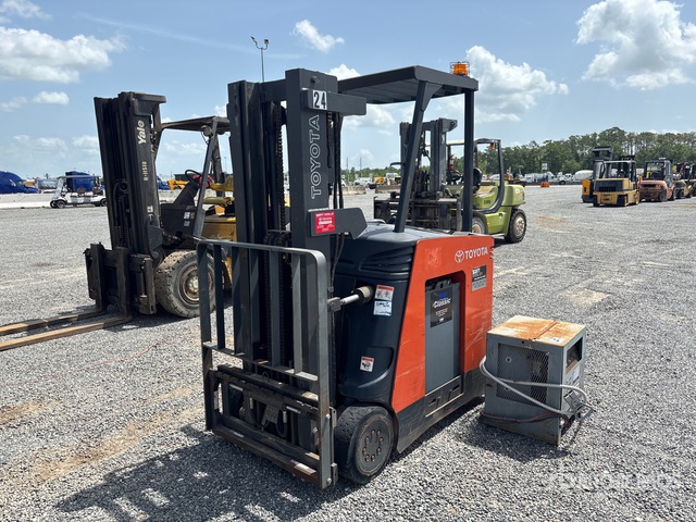 2008 Toyota 7BNCU15 3000 lb Electric Forklift