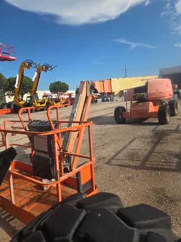 2018 JLG 660SJ Telescopic Boom Lift