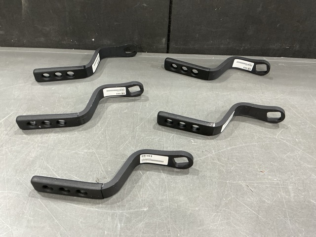 (5) Oshkosh 18KP900 Door Handles