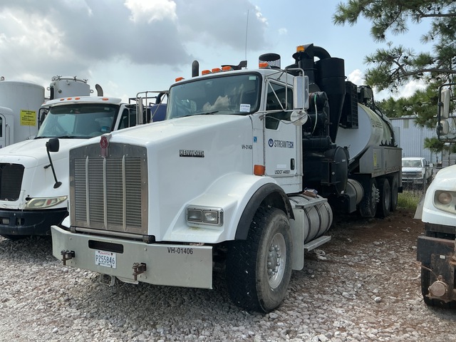 Vactor HXXPD-12 on 2012 Kenworth T800 8x4 Vacuum Excavator Truck