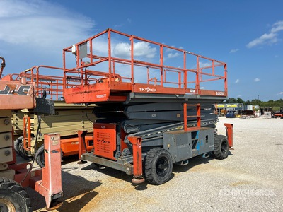 2010 Skyjack SJ9250 Diesel Scissor Lift
