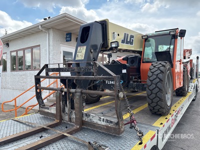 2013 JLG G9-43A Ładowarka teleskopowa