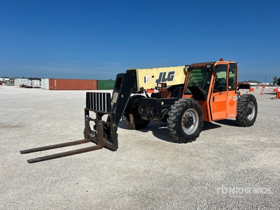 2013 JLG G9-43A Manipulador Telescópico