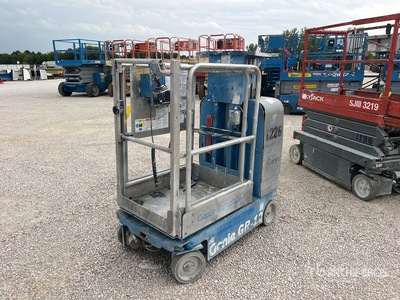 2006 Genie GR-12 Pionowy podnośnik masztowy