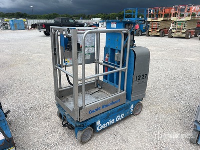 2006 Genie GR-12 Pionowy podnośnik masztowy