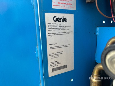 2002 Genie GS5390RT 4x4 Gasoline Podnośnik nożycowy