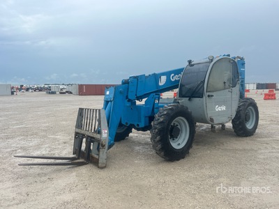 2010 Genie GTH-844 Ładowarka teleskopowa